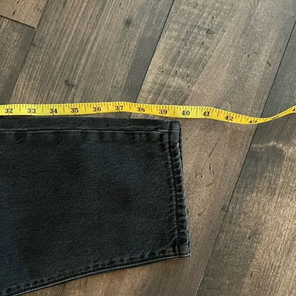 Levi’s High Rise Taper jeans - Picture 3 of 4